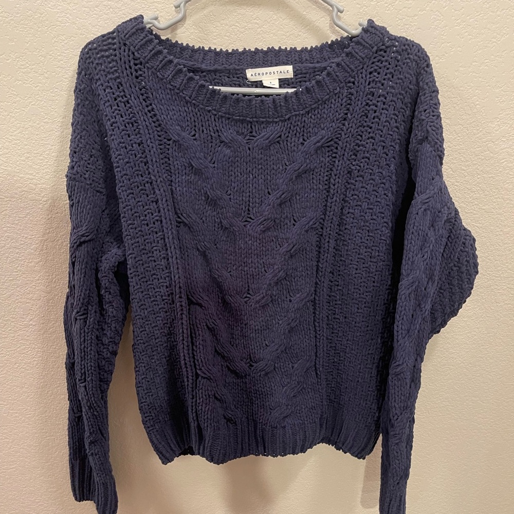 Aeropostale woman’s blue sweater